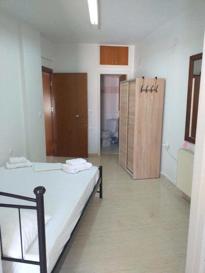 Happy Suite Heraklion Exteriör bild